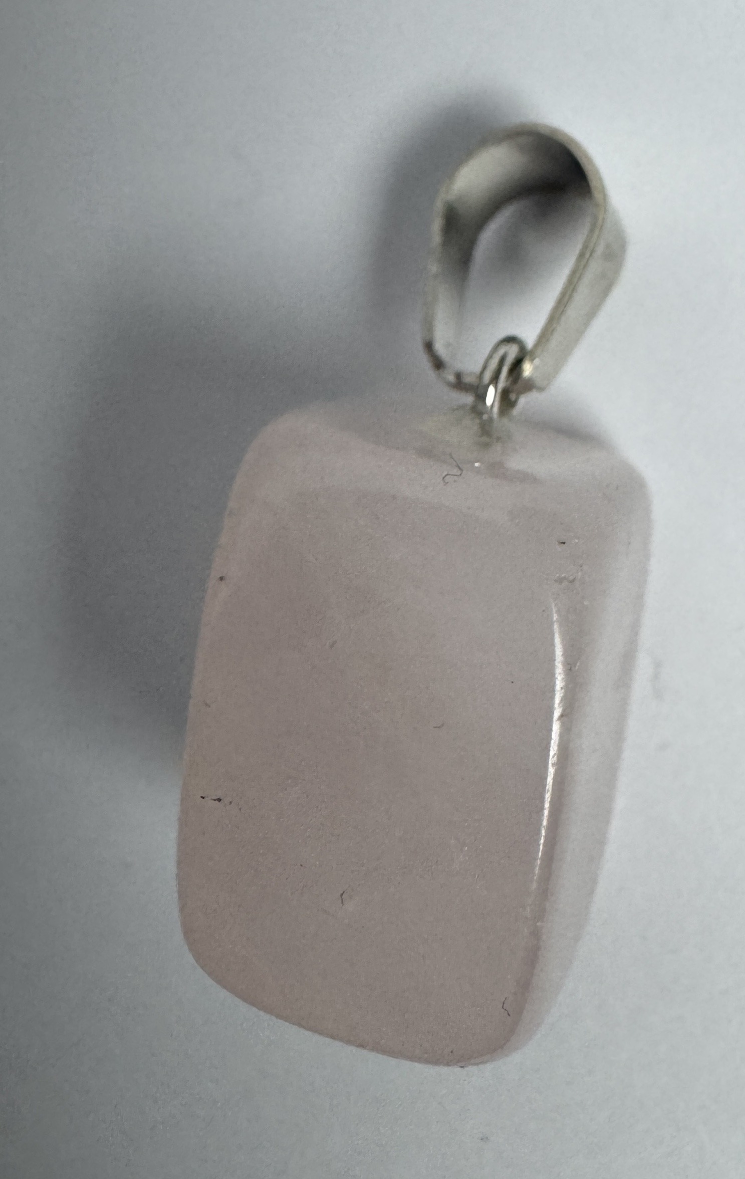 Ciondolo in Quarzo Rosa – Amore, Dolcezza, Guarigione del Cuore